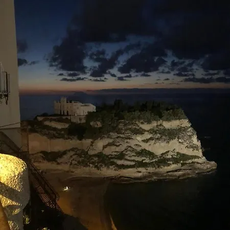 Miguel * Tropea